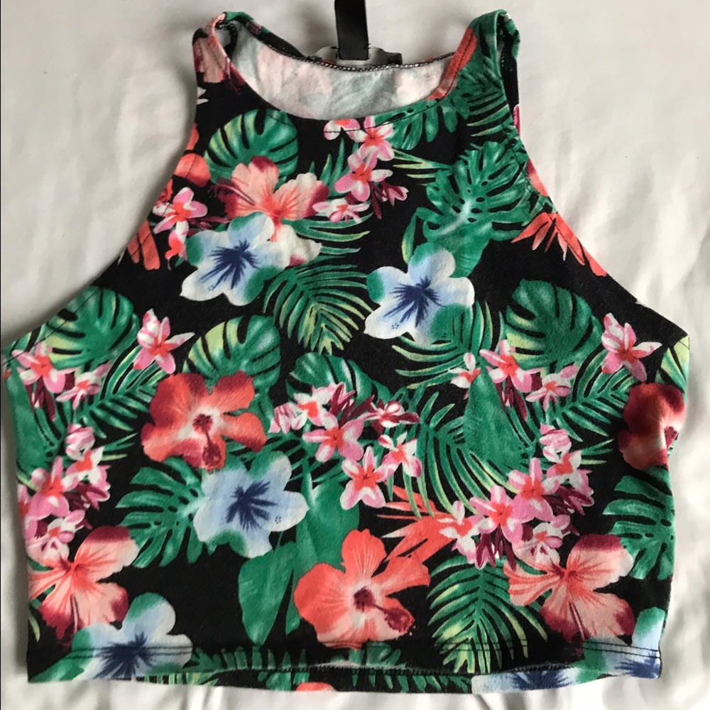 Floral cropped tank top